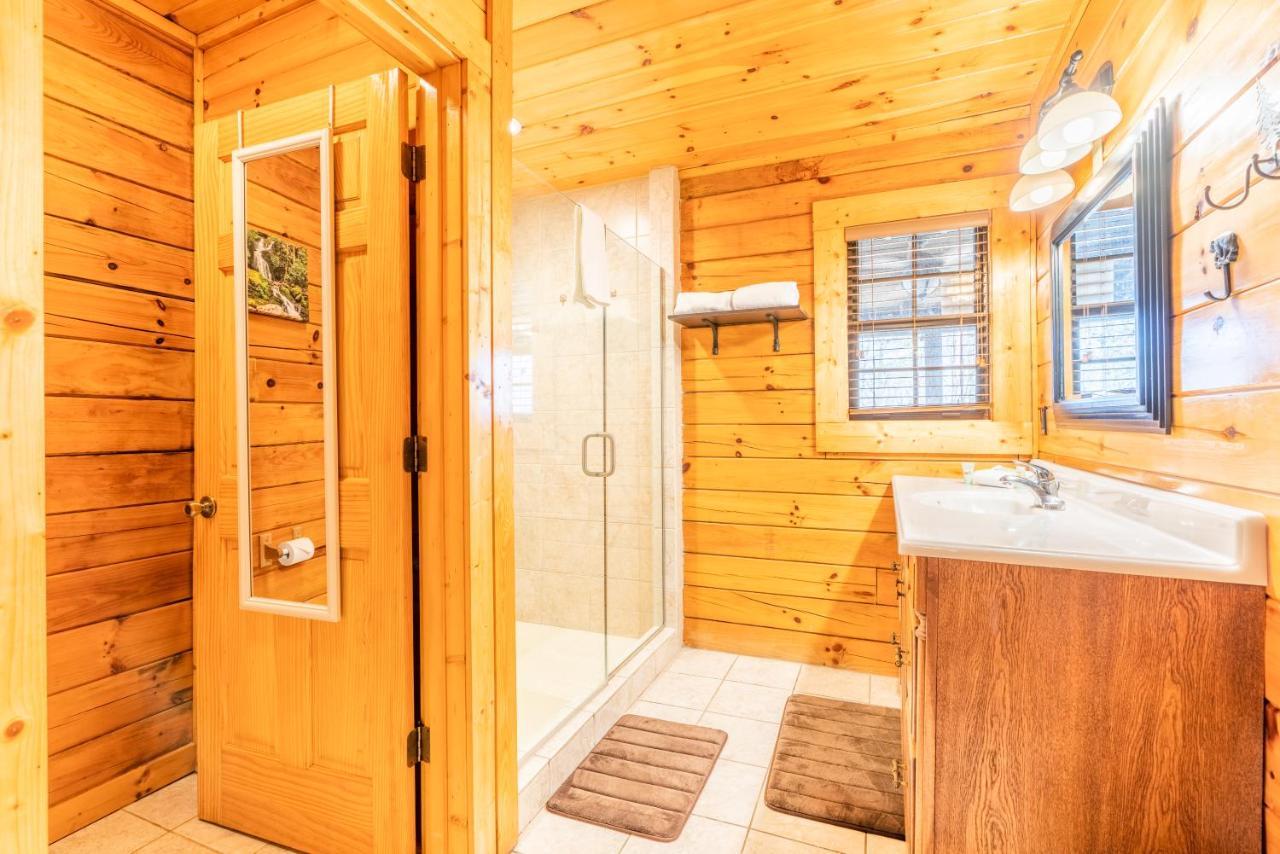Comfort Cabin Bearway To Heaven W Private Hot Tub Pigeon Forge Luaran gambar