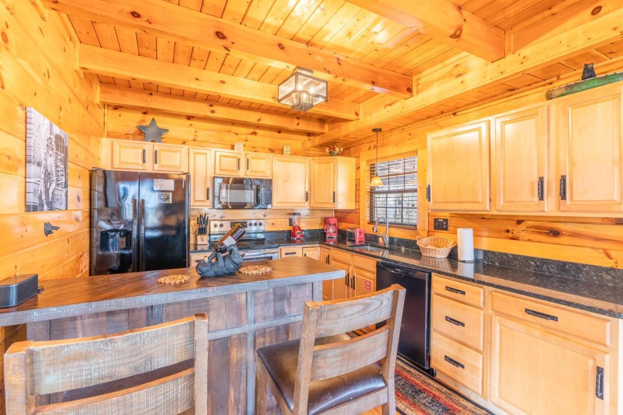 Comfort Cabin Bearway To Heaven W Private Hot Tub Pigeon Forge Luaran gambar