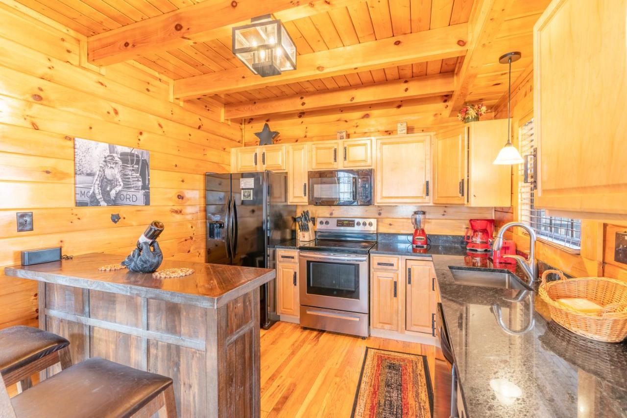 Comfort Cabin Bearway To Heaven W Private Hot Tub Pigeon Forge Luaran gambar