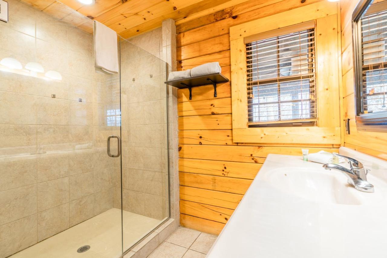 Comfort Cabin Bearway To Heaven W Private Hot Tub Pigeon Forge Luaran gambar