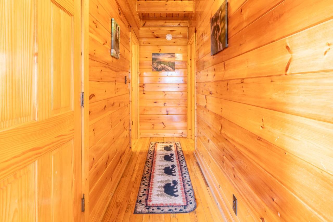 Comfort Cabin Bearway To Heaven W Private Hot Tub Pigeon Forge Luaran gambar
